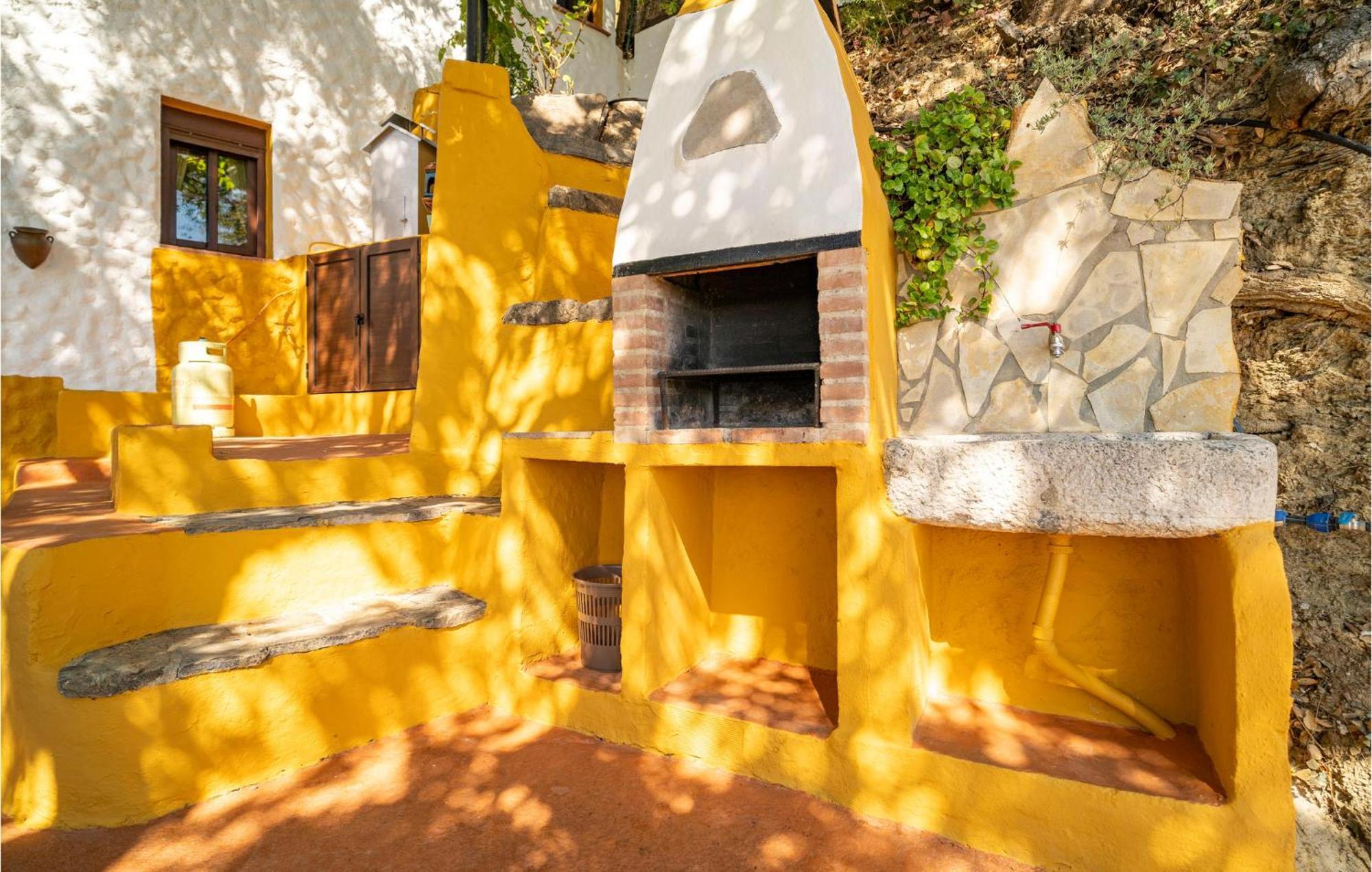 Amazing Cottage In Algatocin With Kitchen Εξωτερικό φωτογραφία